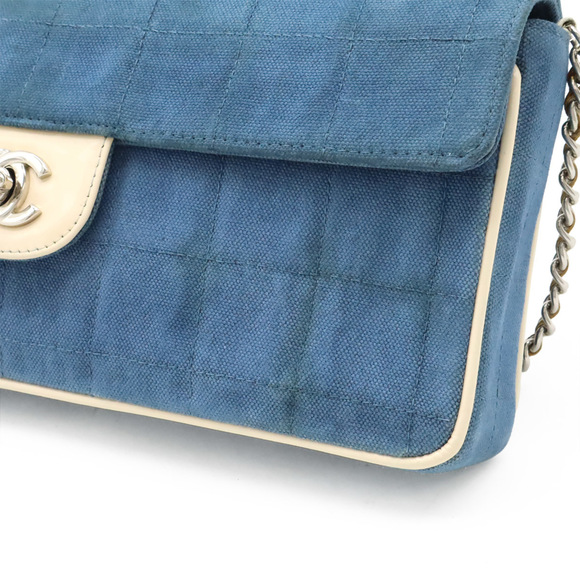 CHANEL Blue Leather Shoulder Bag - Picture 9 of 10